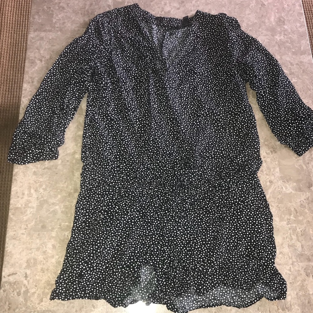 Banana republic black and white romper small